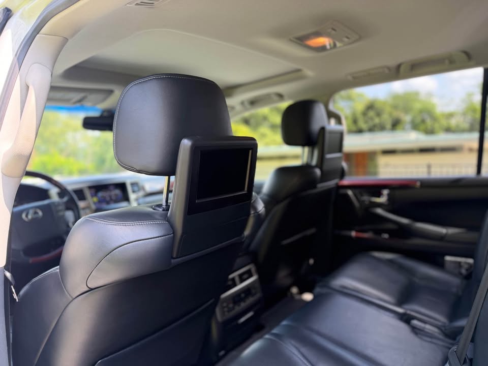 2013 Lexus LX · LX 570 Sport Utility 4D in Kearny, NJ (photo 10) — photo 10