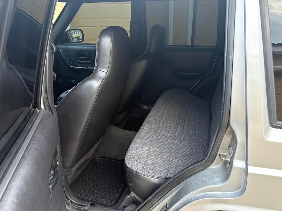 2001 Jeep Cherokee · Classic Sport Utility 4D in Palm Coast, FL (photo 6) — photo 6