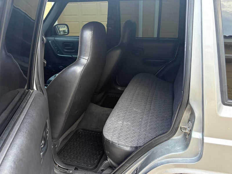 2001 Jeep Cherokee · Classic Sport Utility 4D in Palm Coast, FL (photo 6) — photo 6