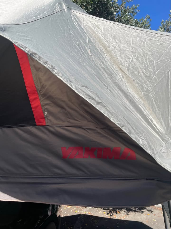 Yakima Skyrise Roof Tent in Sebastopol, CA (photo 7) — photo 7