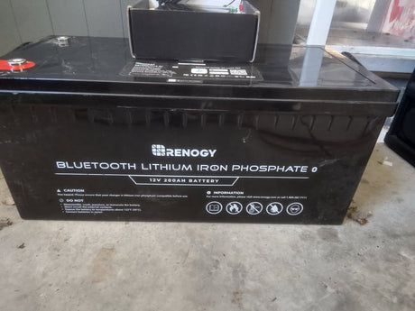 200Ah LiFePO RENOGY Lithium Battery with Bluetooth PLUS Core Display in Portland, OR (photo 3)
