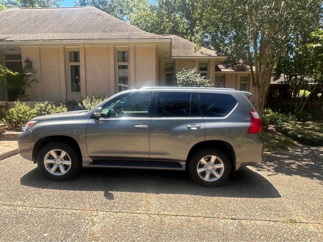 2010 Lexus GX · GX 460 Luxury Sport Utility 4D — photo 2