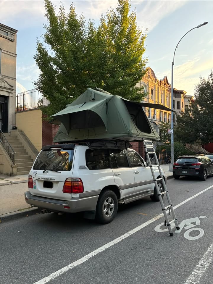 Thule Tepui Kukeman III Rooftop Tent in Brooklyn, NY (photo 9) — photo 9
