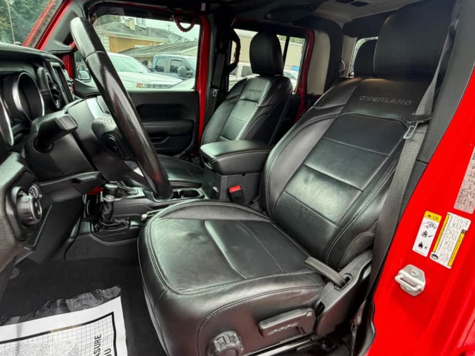 2020 Jeep Gladiator · Overland Pickup 4D 5 ft in Huntington, NY (photo 12) — photo 12