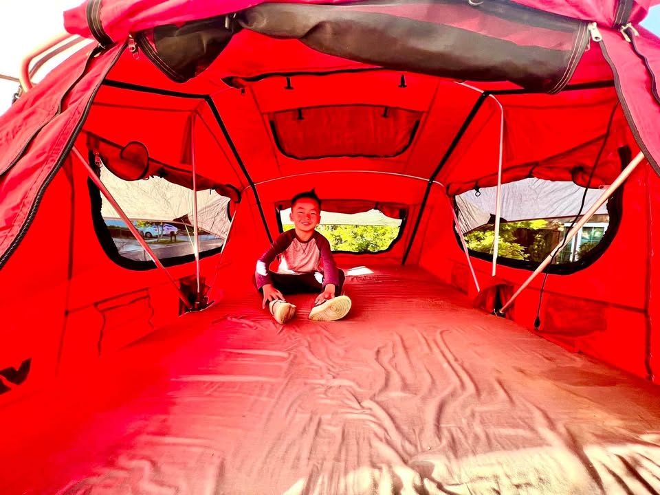 Yakima Skyrise roof top tent in San Jose, CA (photo 6) — photo 6