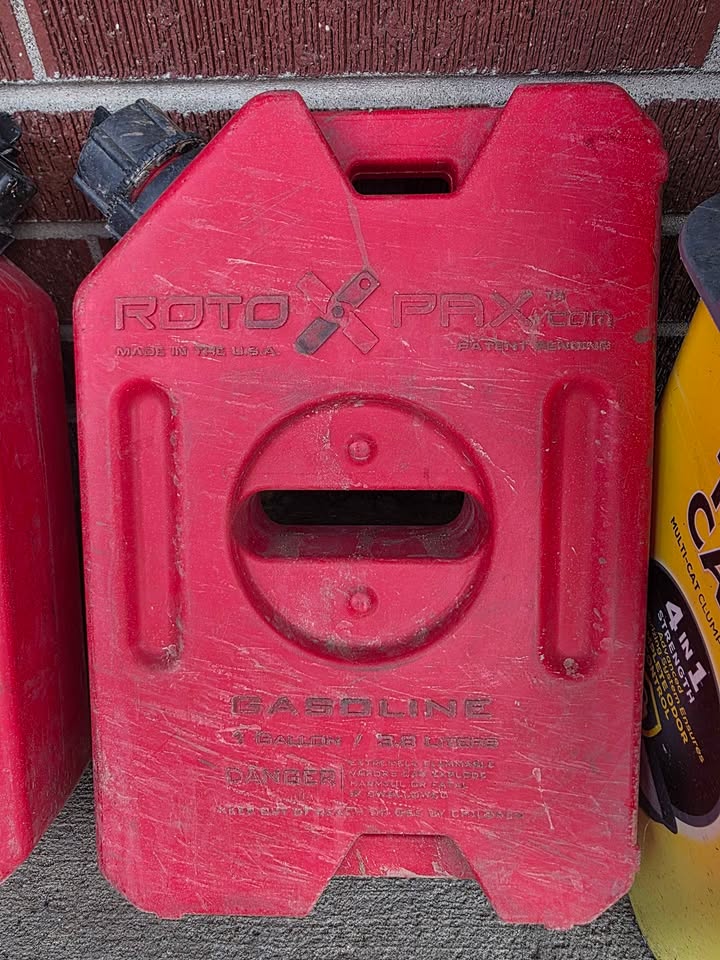 Gas cans (RotoPax) in Denver, CO (photo 2) — photo 2