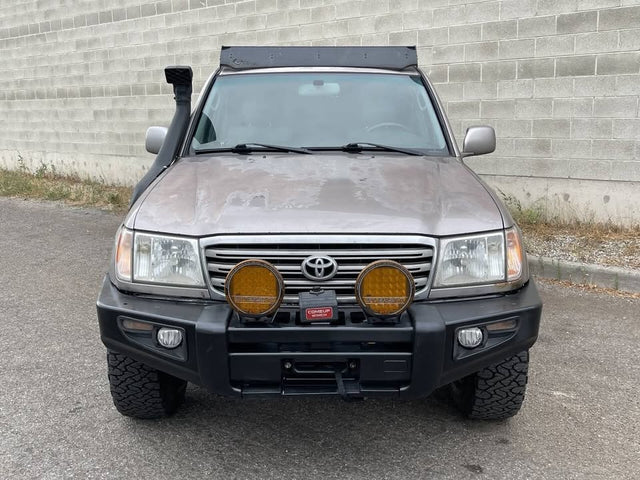 2004 Toyota Land Cruiser — photo 2
