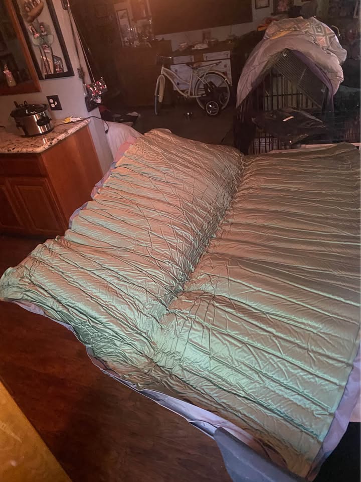 Megamat Sleeping Pad in San Bernardino, CA (photo 5) — photo 5