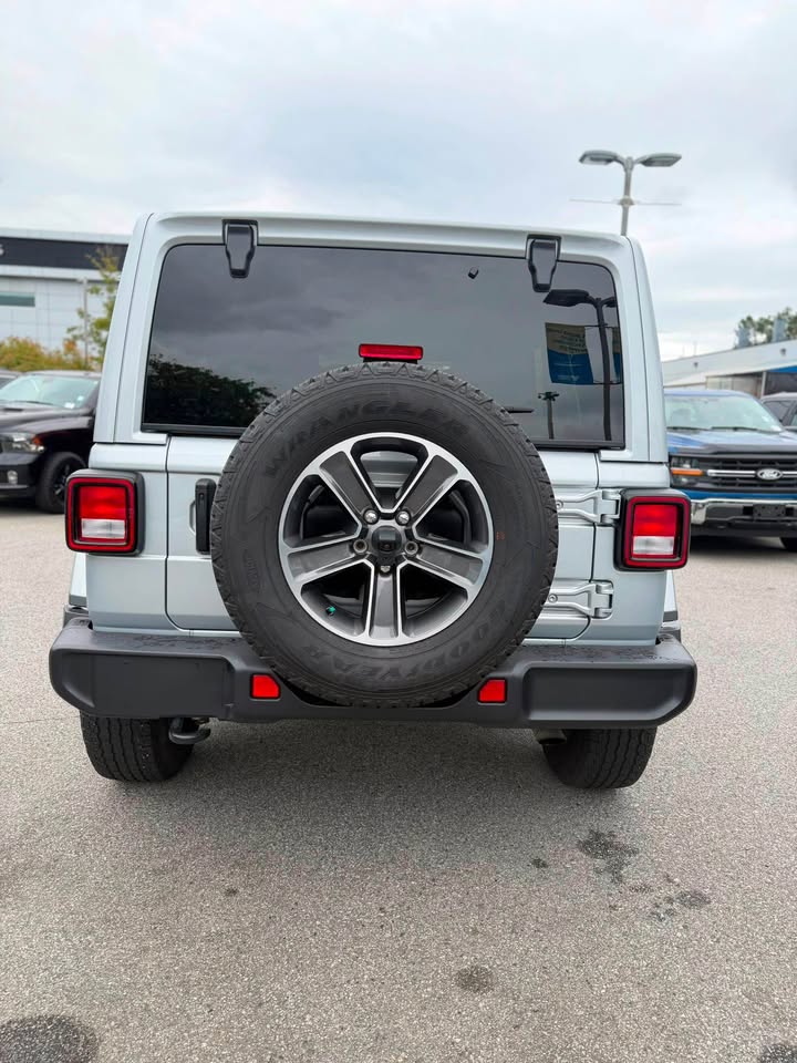 2023 Jeep Wrangler‼ in Toronto, ON (photo 4)
