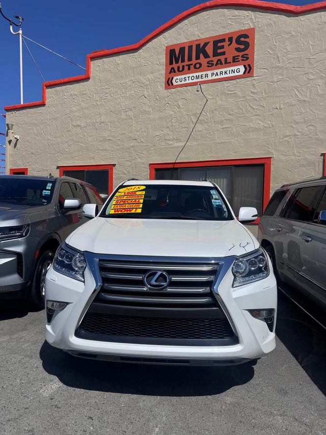 2018 Lexus GX · 460 Premium — photo 2