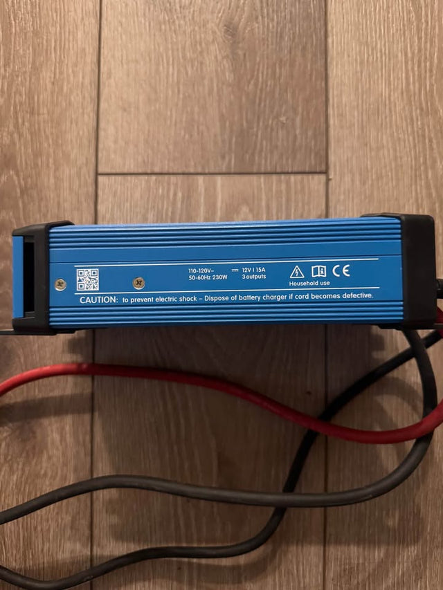 Victron IP22 Battery Charger Blue Smart Bluetooth — photo 3