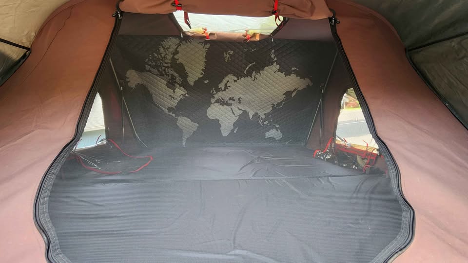iKamper Skycamp 2.0 Rocky Black RTT + Attachments in Hillsboro, OR (photo 5)
