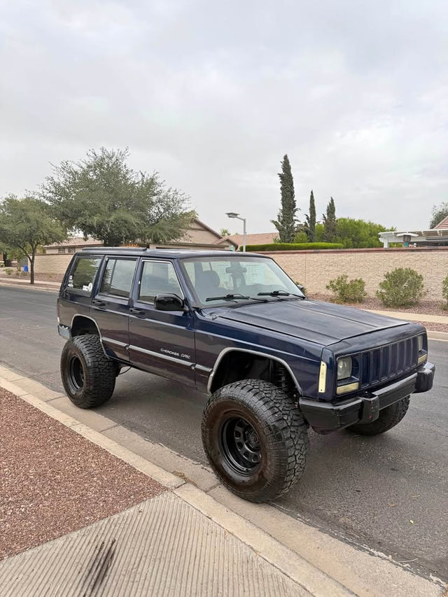 Jeep XJ in Glendale, AZ (photo 1)