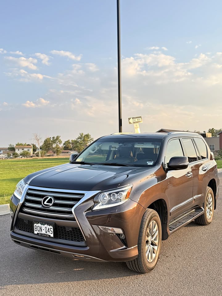 2017 Lexus gx460 in Thornton, CO (photo 1) — photo 1