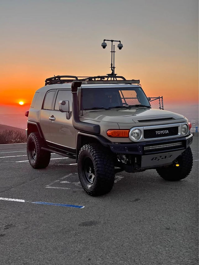 2012 Toyota FJ Cruiser 4WD – 4.88 Gears – 35s – Ironman Suspension – Rear Locker in Escondido, CA (photo 1)
