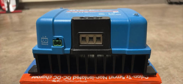 Victron Energy Orion-Tr Smart 24/12-30 DC-DC Charger (30A Bluetooth) — photo 3