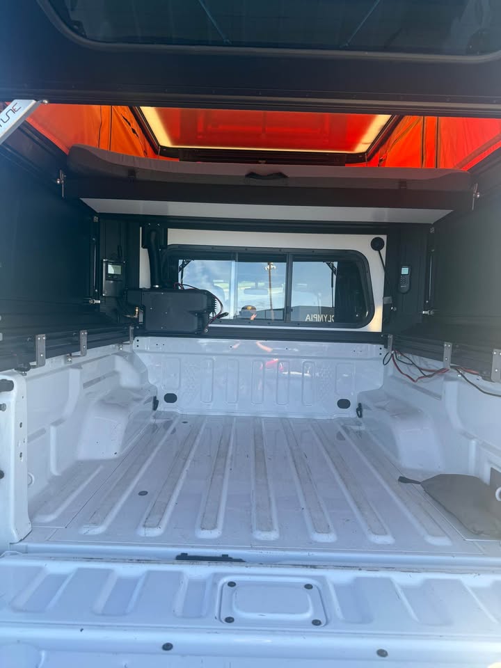2021 Jeep Gladiator · Sport S Pickup 4D 5 ft in Tacoma, WA (photo 10) — photo 10