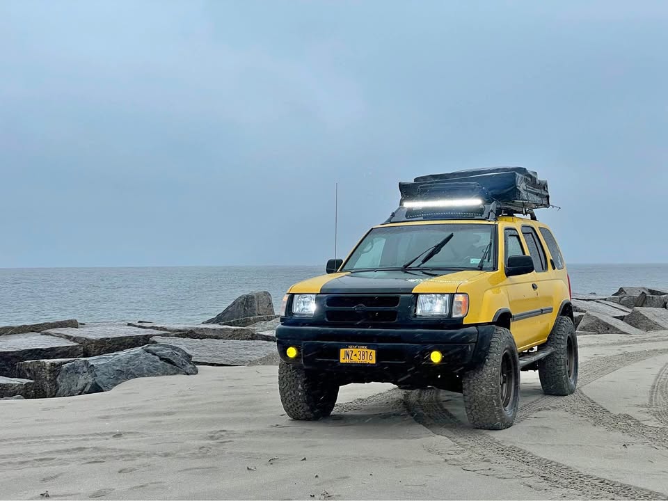 2000 Nissan Xterra · XE Sport Utility 4D (photo 1) — photo 1