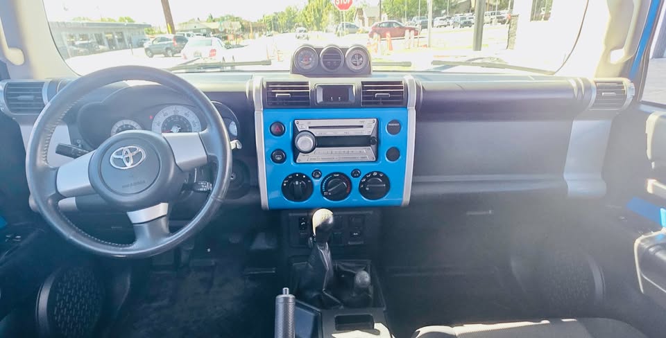 2007 Toyota FJ Cruiser Manual Transmission in Salt Lake City, UT (photo 9) — photo 9