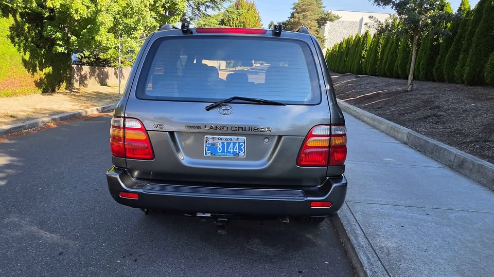 1998 Toyota Landcruiser · Sport Utility 4D in Gresham, OR (photo 6) — photo 6