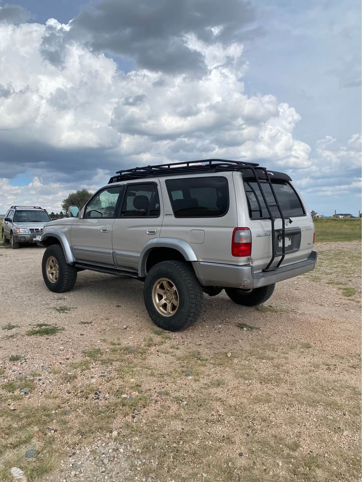2000 Toyota 4Runner · Limited Sport Utility 4D in Colorado Springs, CO (photo 3) — photo 3