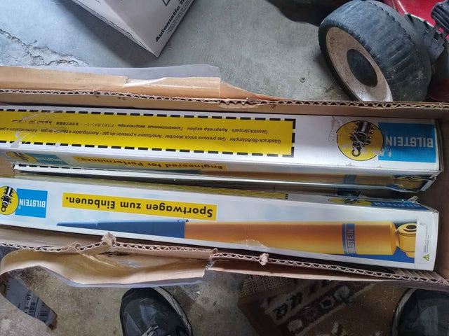 Clayton off-road Cherokee XJ 6.5 inch lift Bilstein shock kit — photo 2