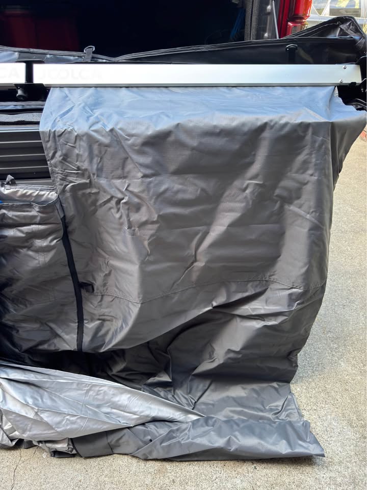 JOOLCA HOTTAP Outdoor Shower Tent & Privacy Enclosure – Never Used – in San Bruno, CA (photo 8)