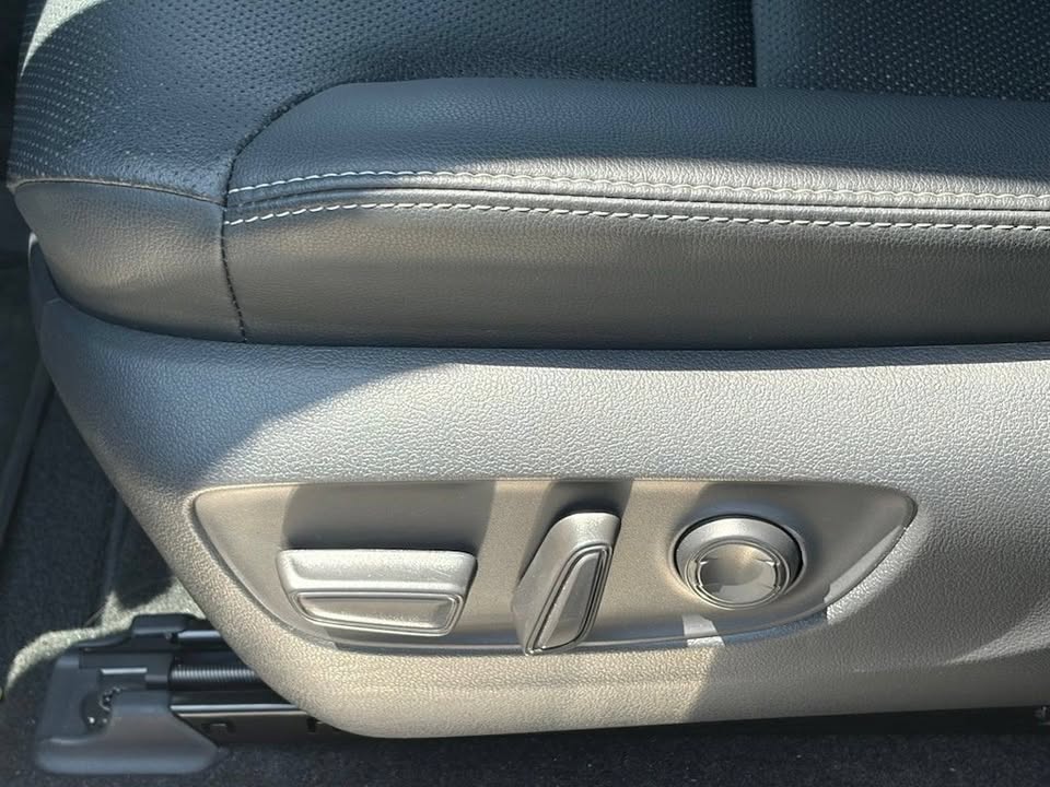 2026 Toyota Land Cruiser Base 4x4 (photo 5) — photo 5