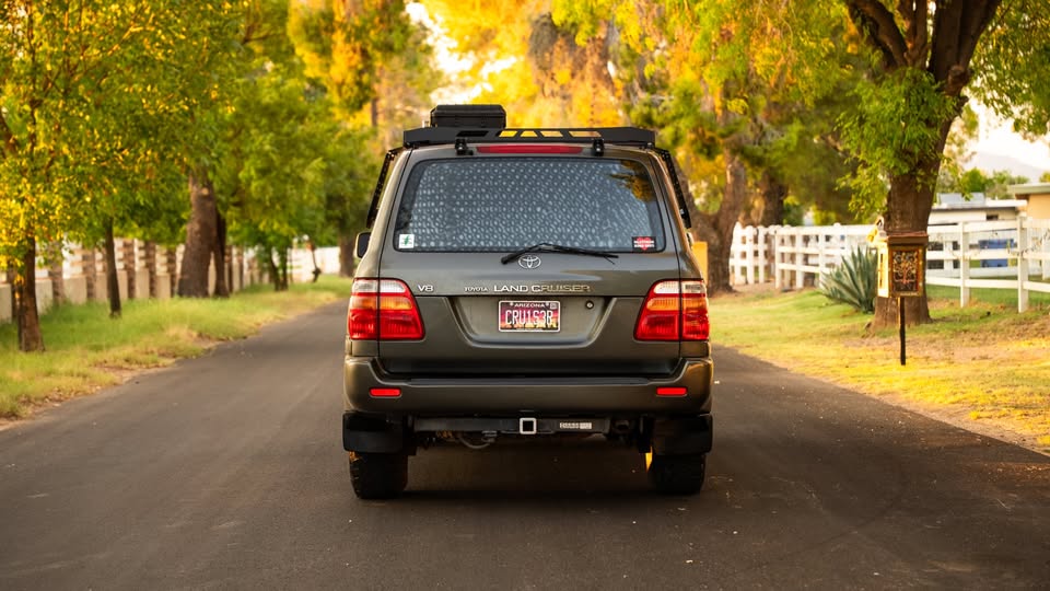 2000 Toyota Land Cruiser Sport Utility in Phoenix, AZ (photo 11) — photo 11