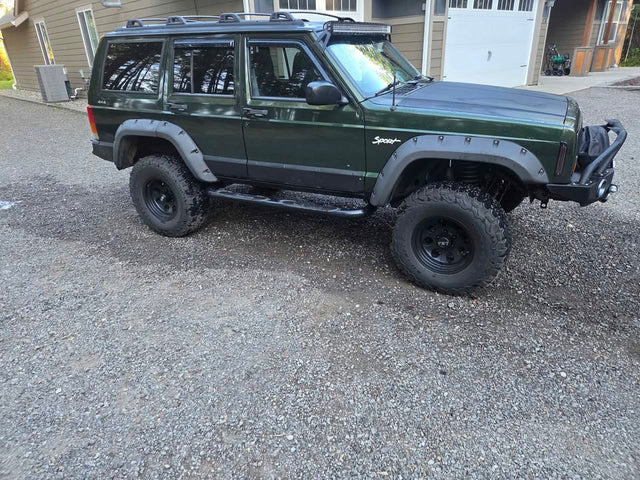 1997 Jeep Cherokee · Sport 4D — photo 2