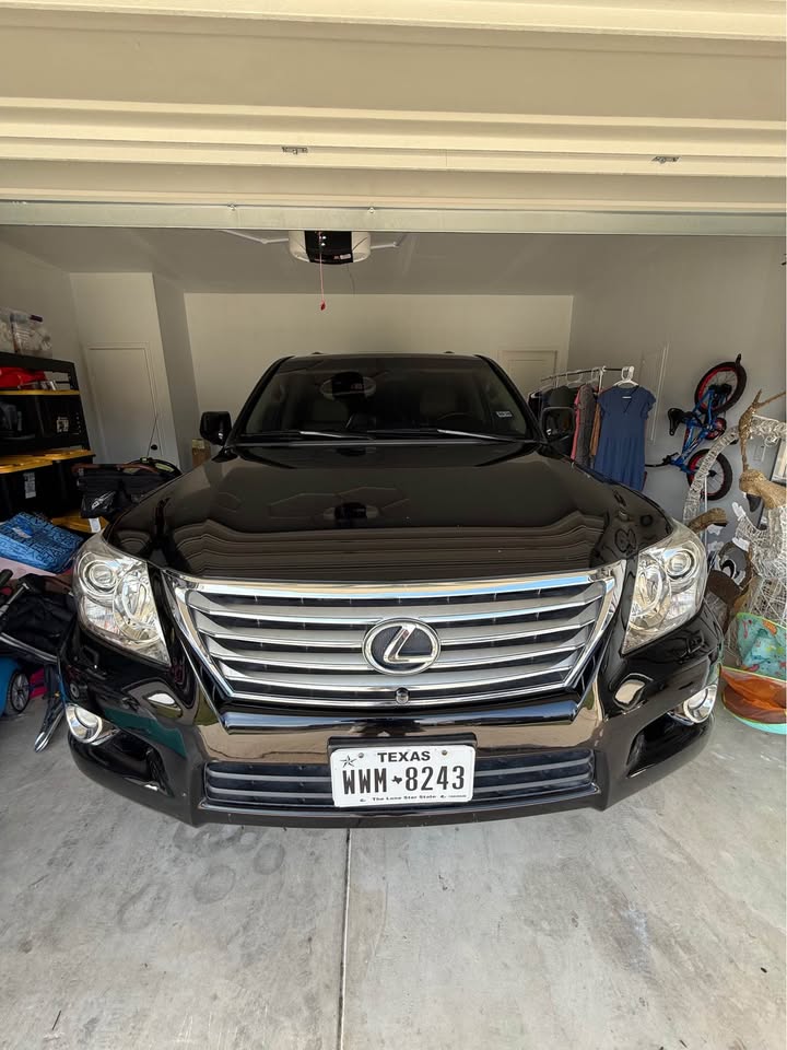 2010 Lexus LX · LX 570 Sport Utility 4D in San Antonio, TX (photo 8) — photo 8