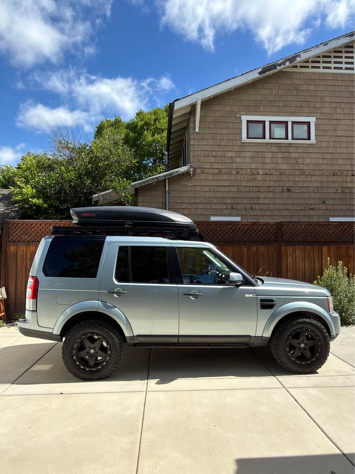 2012 Land Rover LR4 · HSE Sport Utility 4D in Sacramento, CA (photo 3) — photo 3