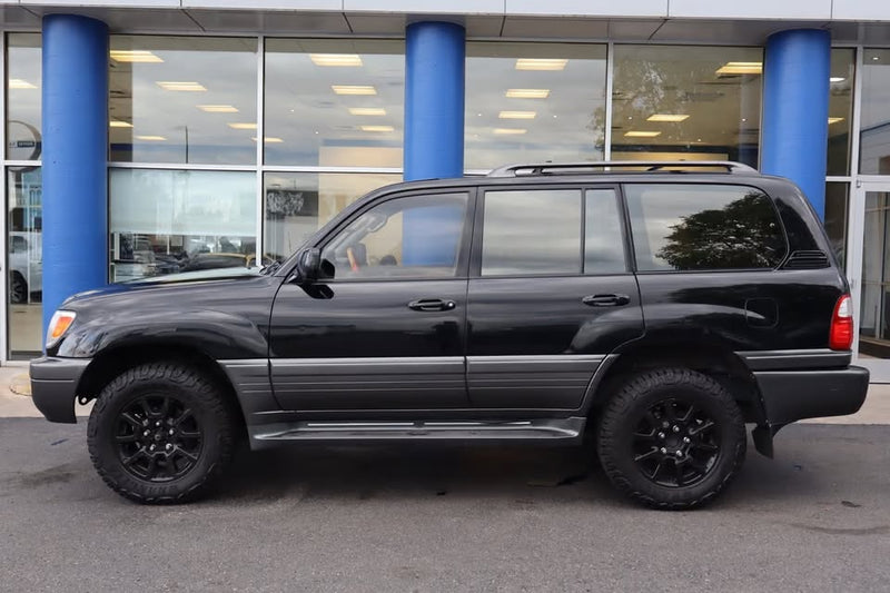 2002 Lexus LX 470 Sport Utility 4D in Denver, CO (photo 2) — photo 2