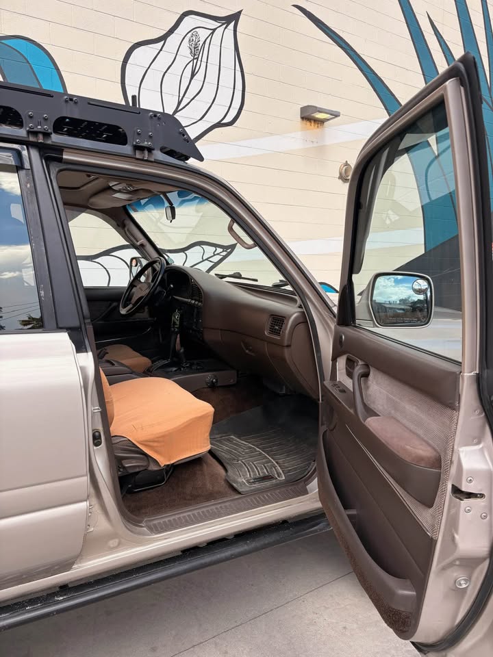 1994 Toyota Landcruiser in Denver, CO (photo 5) — photo 5