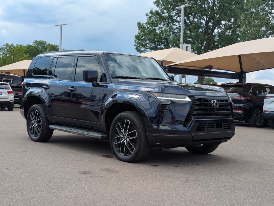2024 Lexus GX (photo 3) — photo 3
