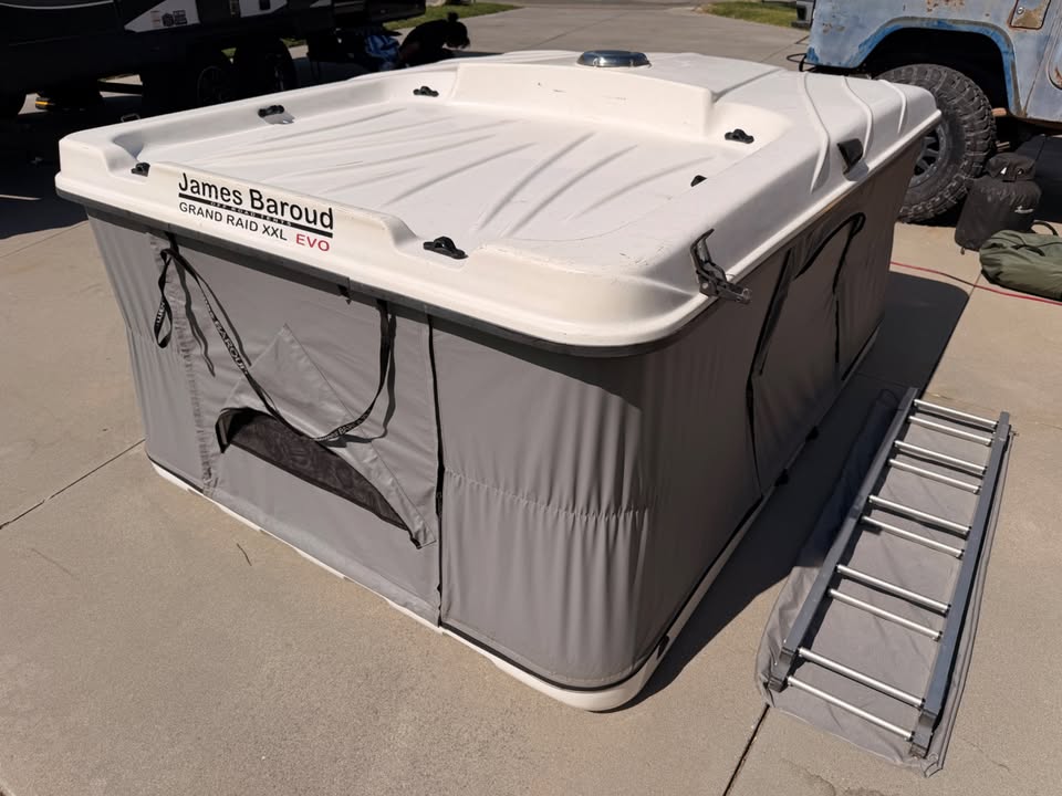 James Baroud Grand Raid XXL EVO hard-shell rooftop tent in Rowland Heights, CA (photo 8) — photo 8