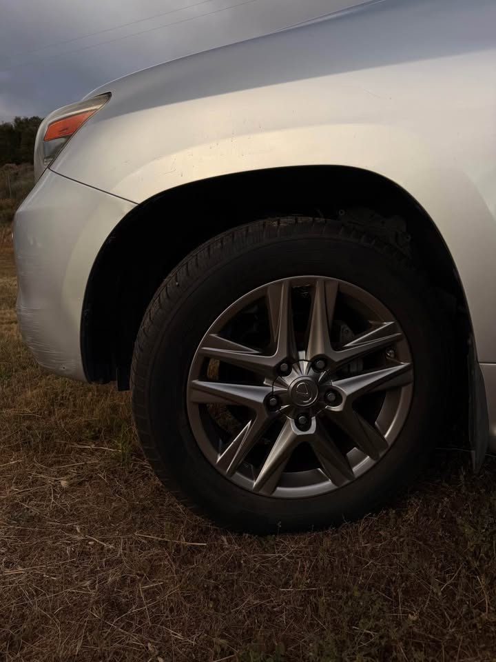 2009 Lexus LX · LX 570 Sport Utility 4D in Poway, CA (photo 4) — photo 4