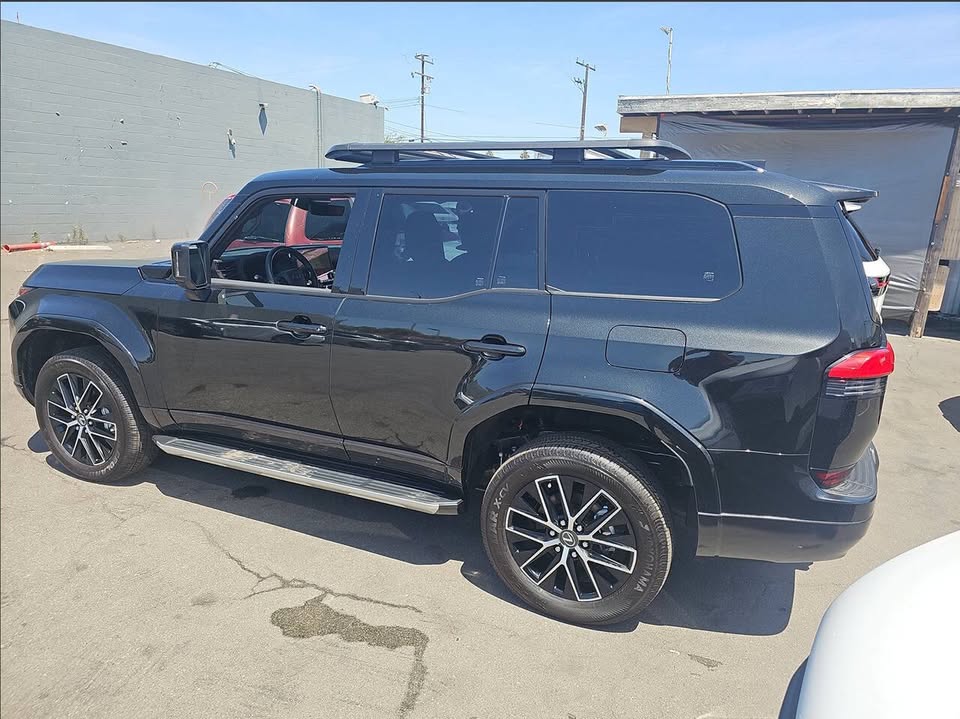 2025 Lexus GX 550 in Lindon, UT (photo 4)