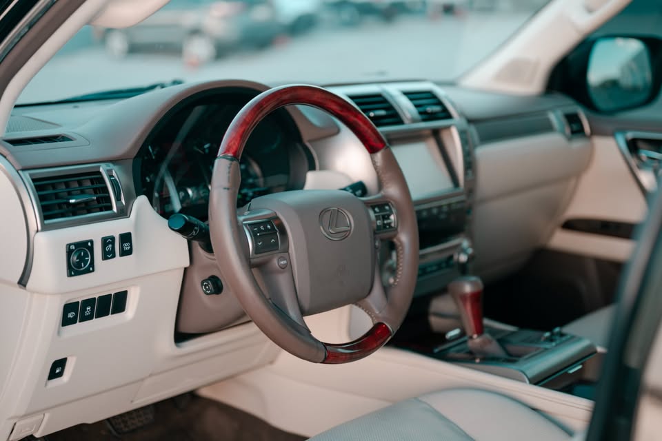 2016 Lexus GX460 in Tempe, AZ (photo 7)