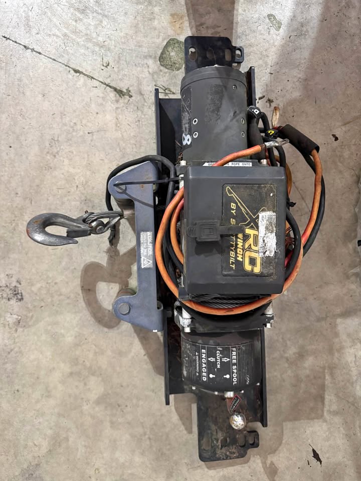 XRC8 Winch - Smittybilt in Olympia, WA (photo 1)