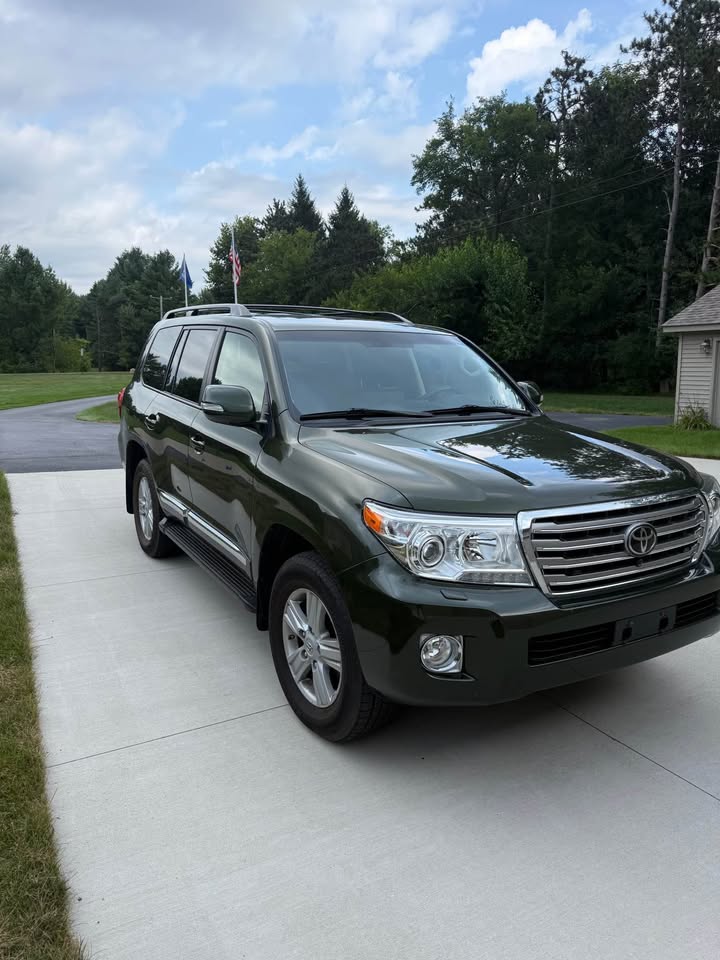 2014 Toyota Landcruiser in Midland, MI (photo 2) — photo 2