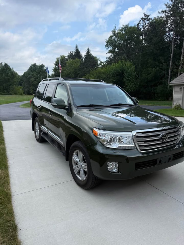 2014 Toyota Landcruiser — photo 2