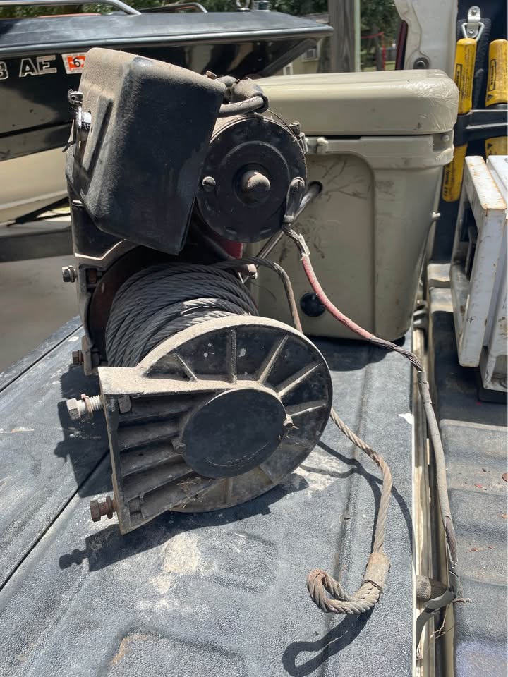 Warn 8274 winch (photo 2) — photo 2