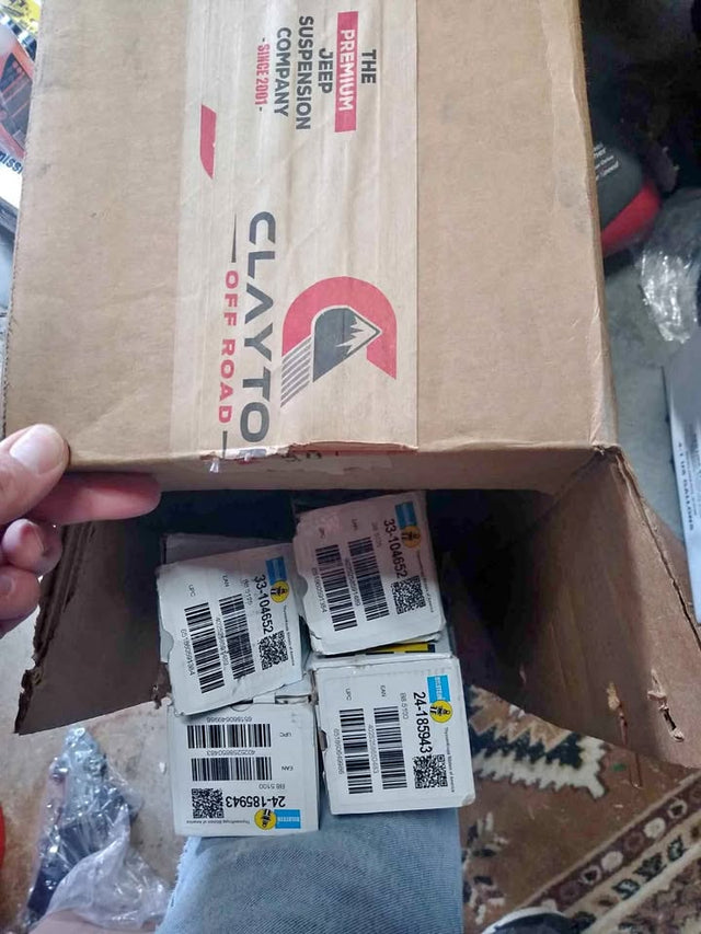 Clayton off-road Cherokee XJ 6.5 inch lift Bilstein shock kit in Spokane, WA (photo 1)