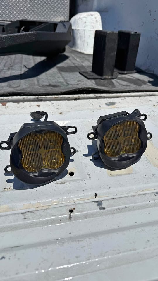 Diode Dynamics SS3 LED Fog Light Kit for 2014-2024 Toyota 4Runner in Santa Barbara, CA (photo 1)