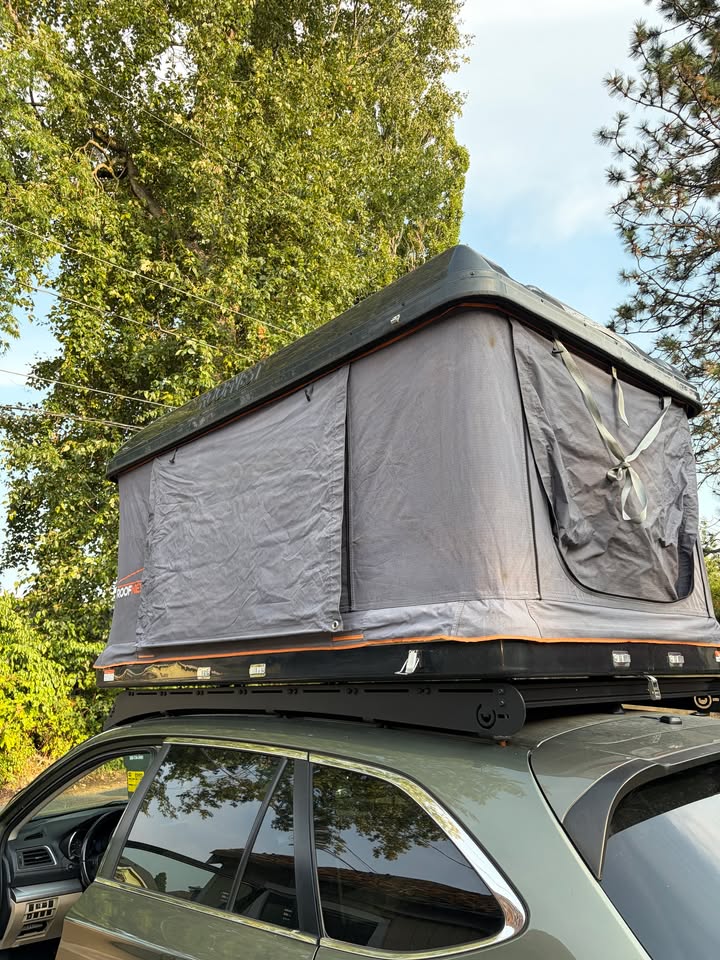 Roofnest Sparrow Hard Shell Rooftop Tent in Bellingham, WA (photo 6) — photo 6