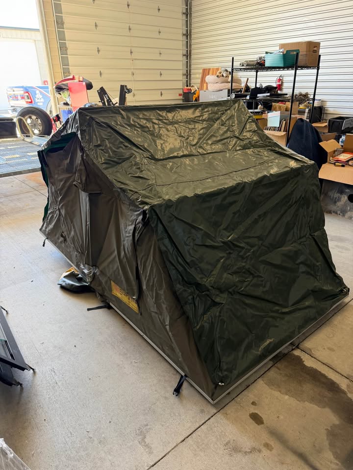 Eezi-Awn Series 3 1400 Rooftop Tent in Salt Lake City, UT (photo 4) — photo 4