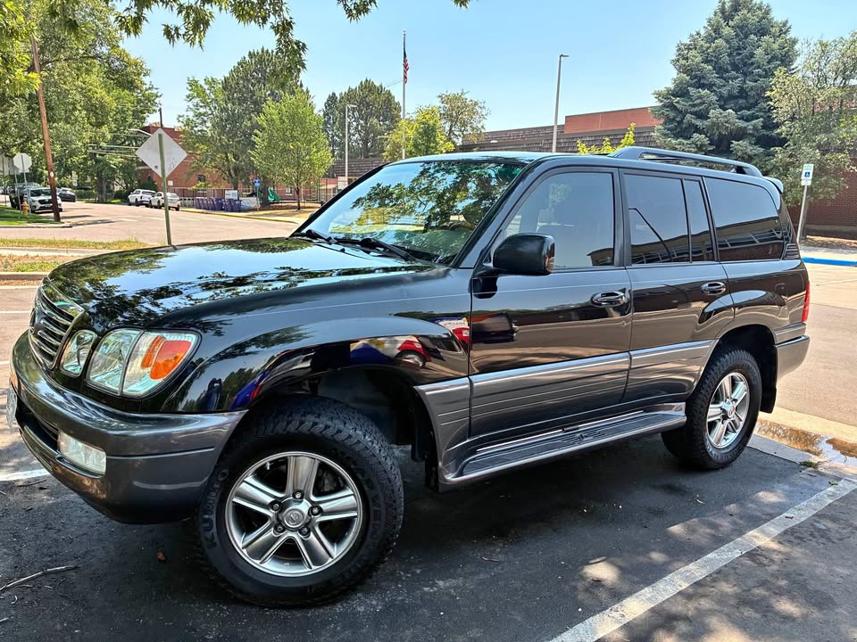 2007 Lexus LX 470 — 181k Miles — Extensive Service History — Timing Belt Done — Colorado in Denver, CO (photo 1)