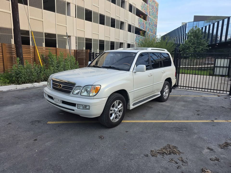 2003 Lexus LX · LX 470 Sport Utility 4D in Austin, TX (photo 5)