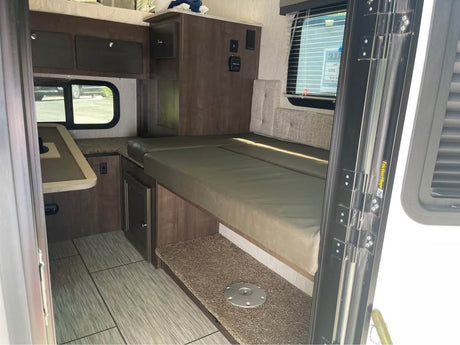 2022 Palomino SS550 Truck Camper in Aptos, CA (photo 4)